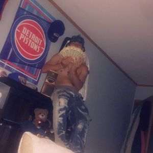 Meet your Posher, Derick